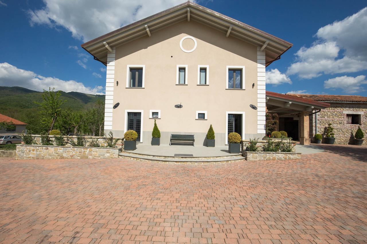 Casale Virginia Guest House Cesariano Екстериор снимка